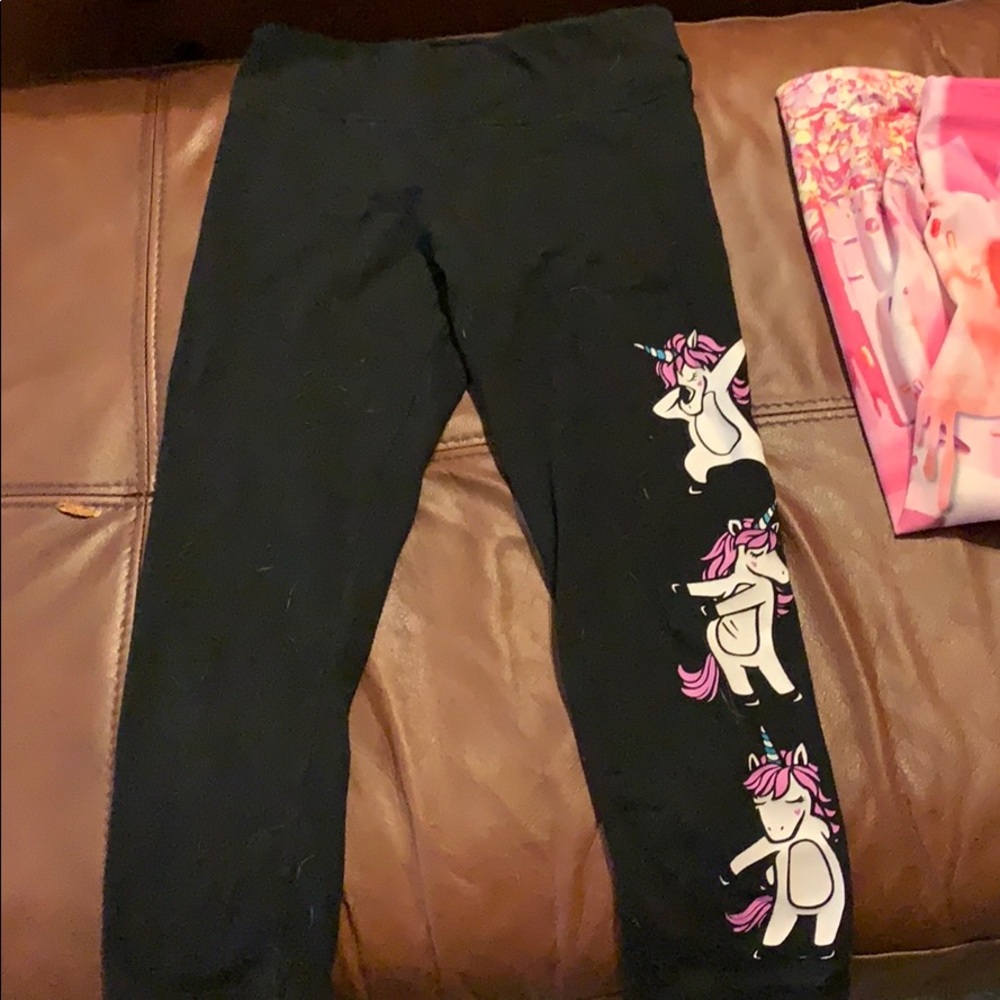 Justice Girls capri leggings in great condition!